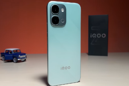 iQOO Z11 Blue Edition First Look