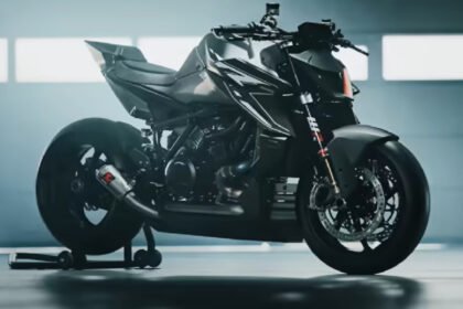 KTM 1390 Super Duke RR Track