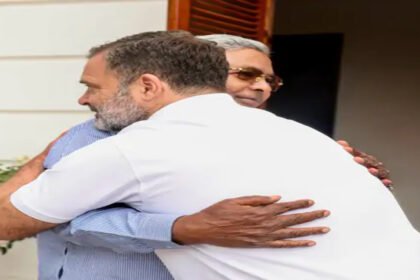 Governor accepts Siddaramaiah's resignation