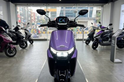 Ampere Reo VYB can be driven without a driving license or RTO registration.