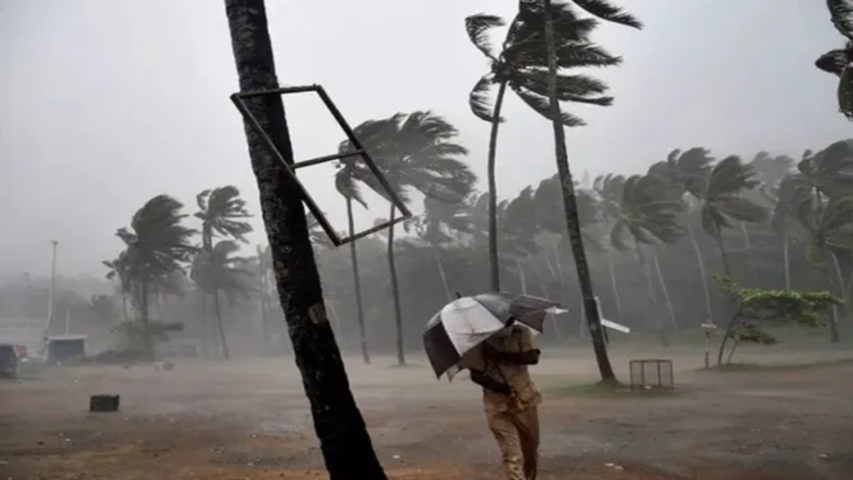 Monsoon 2026 Live: Heavy pre-monsoon action from Delhi-NCR to Bihar