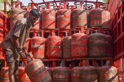 Shock to domestic LPG consumers in Delhi, new rates released after hike of ₹29