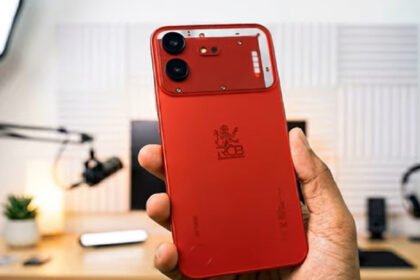 Nothing Phone 4b RCB Edition