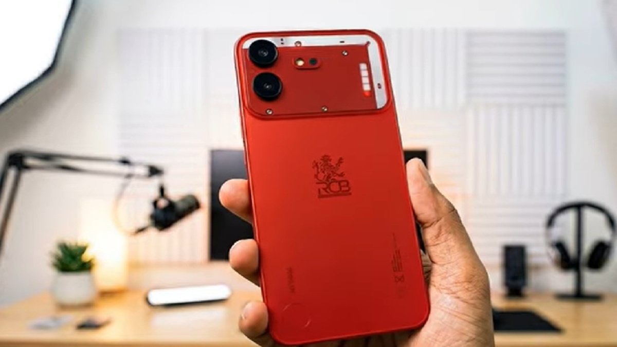 Nothing Phone 4b RCB Edition